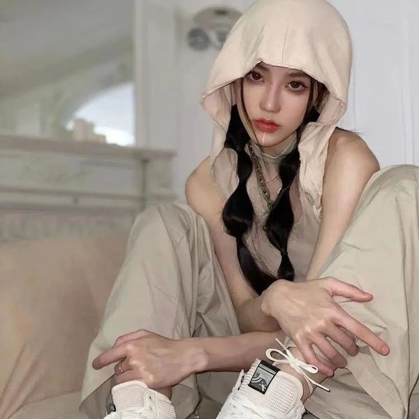 与鲨鱼游弋