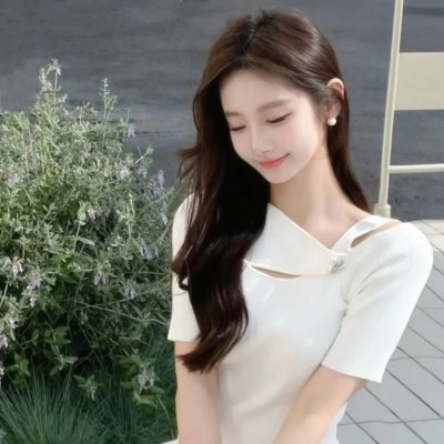 阳台上的坏女孩